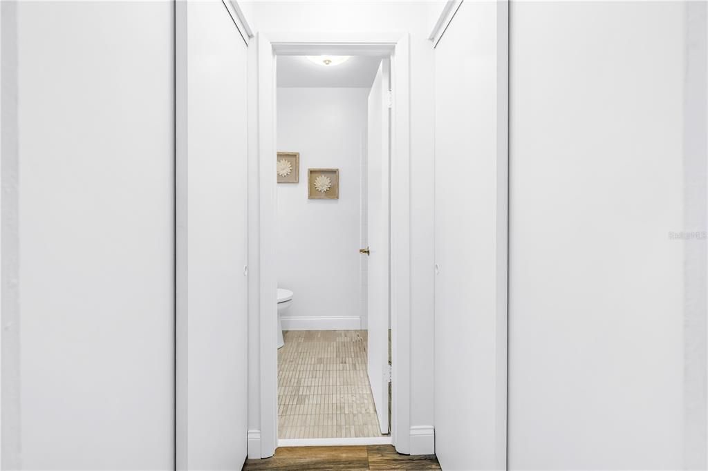 На продажу: $169,000 (2 спален, 2 ванн, 1015 Квадратных фут)