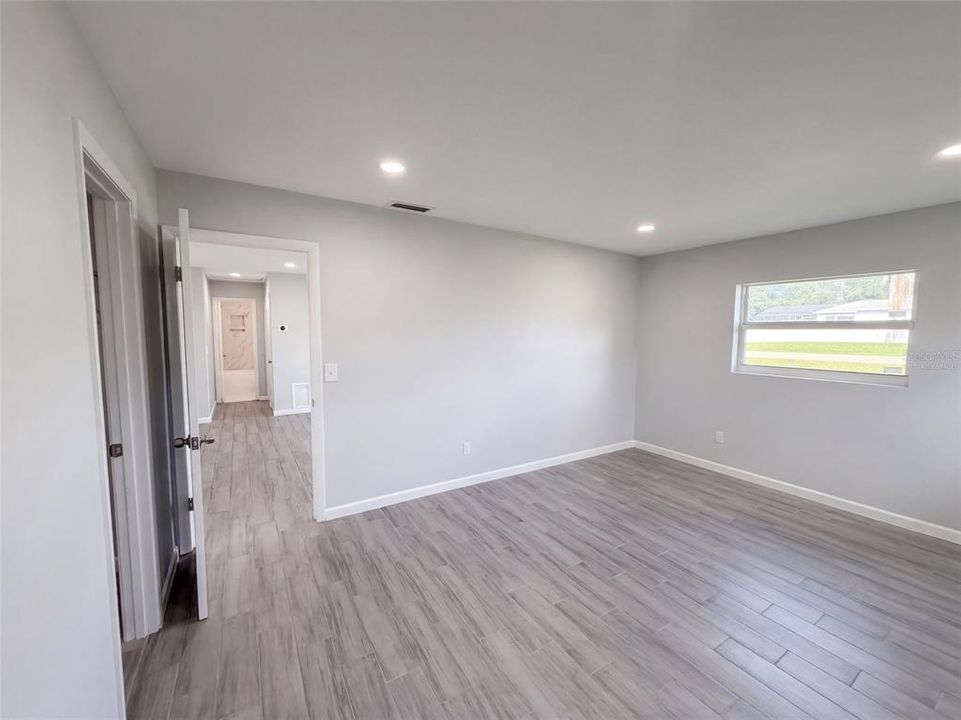En Venta: $289,000 (2 camas, 2 baños, 1212 Pies cuadrados)