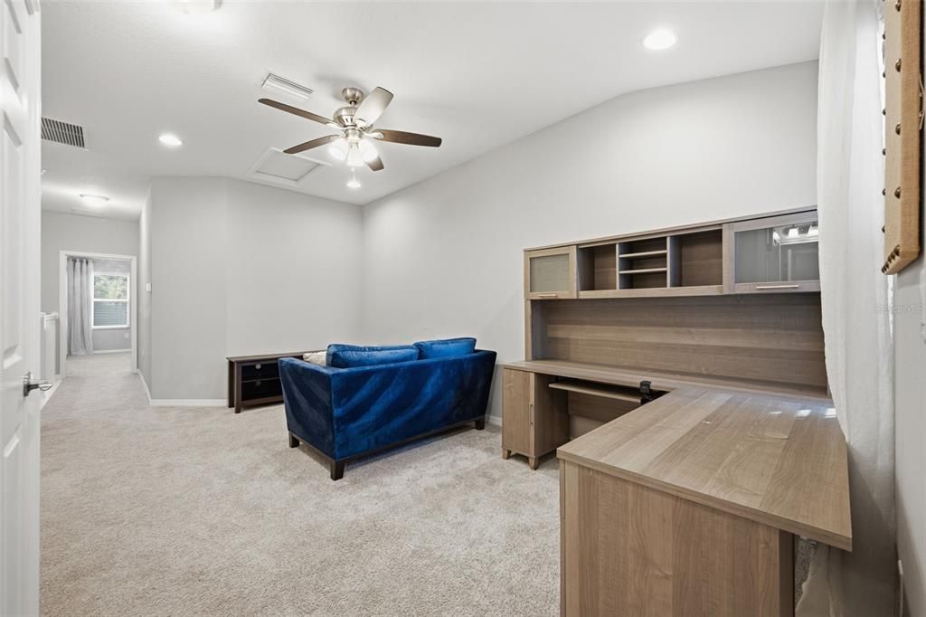 В аренду: $2,250 (2 спален, 2 ванн, 1571 Квадратных фут)