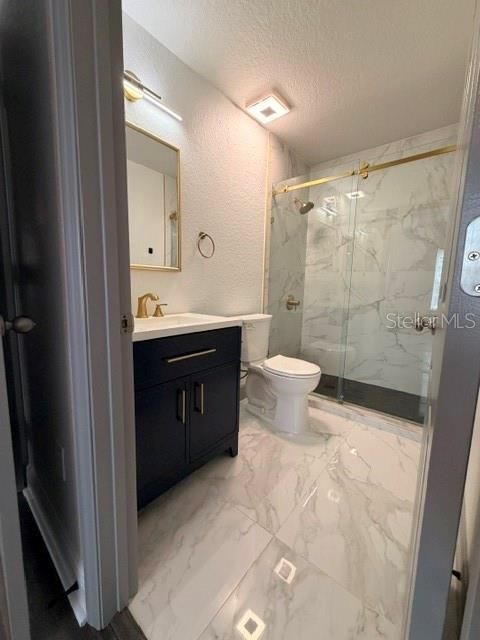 For Sale: $159,000 (1 beds, 1 baths, 708 Square Feet)
