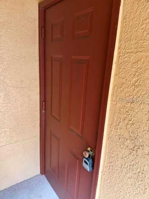 For Sale: $159,000 (1 beds, 1 baths, 708 Square Feet)