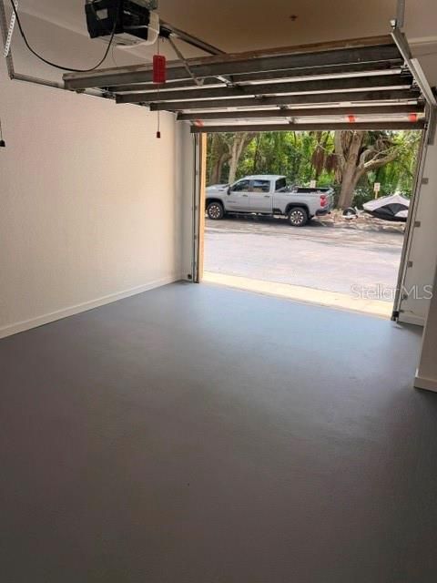 For Sale: $159,000 (1 beds, 1 baths, 708 Square Feet)