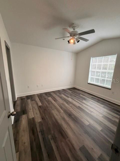 For Sale: $159,000 (1 beds, 1 baths, 708 Square Feet)