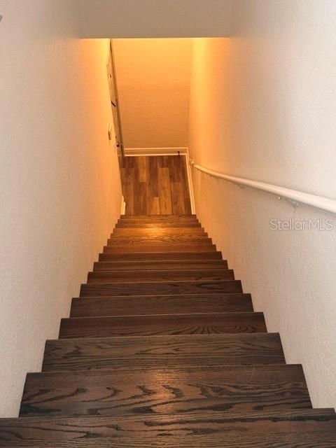 For Sale: $159,000 (1 beds, 1 baths, 708 Square Feet)