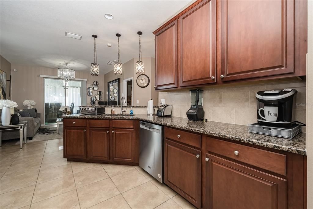 For Sale: $450,000 (4 beds, 3 baths, 2778 Square Feet)