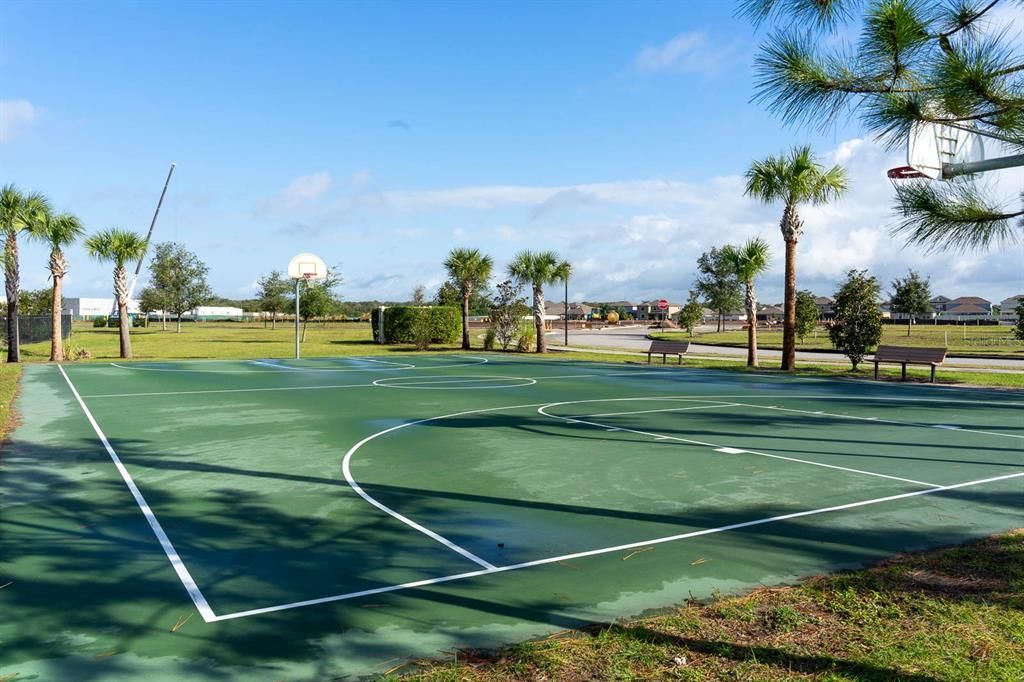 For Sale: $450,000 (4 beds, 3 baths, 2778 Square Feet)