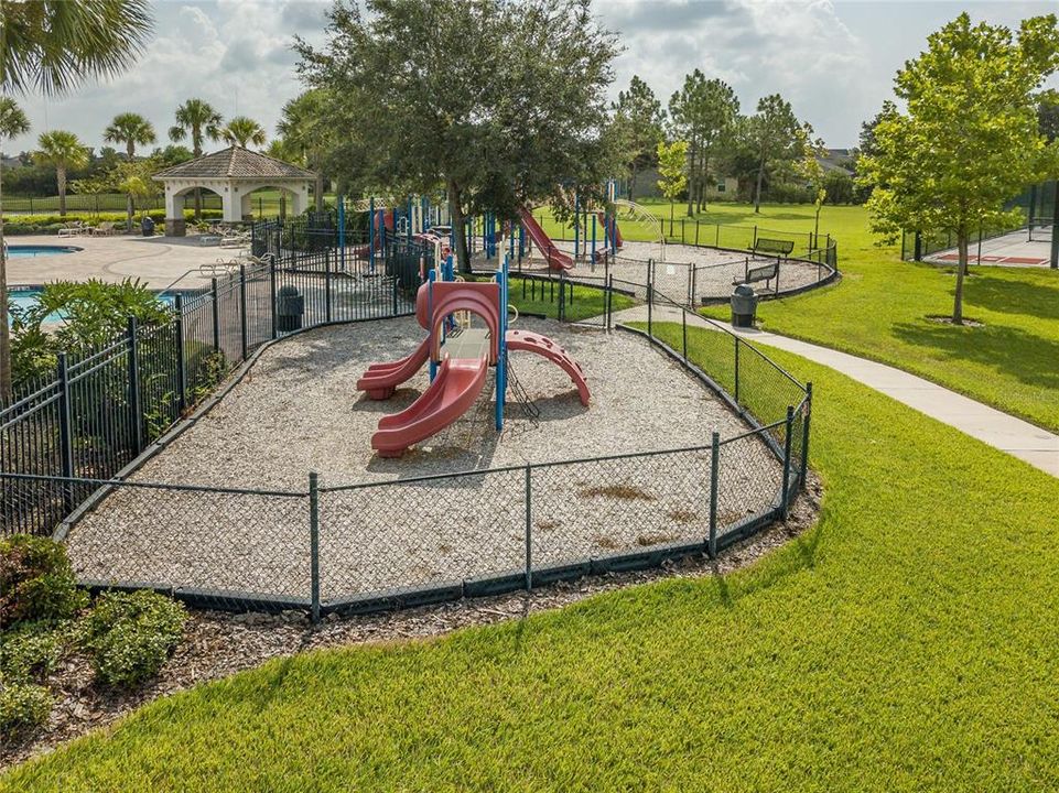 For Sale: $450,000 (4 beds, 3 baths, 2778 Square Feet)