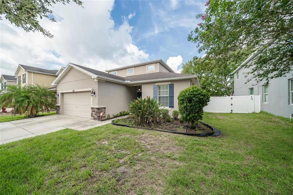 For Sale: $450,000 (4 beds, 3 baths, 2778 Square Feet)