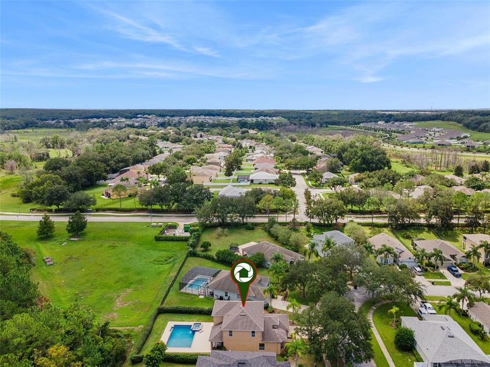 For Sale: $535,000 (5 beds, 3 baths, 2814 Square Feet)