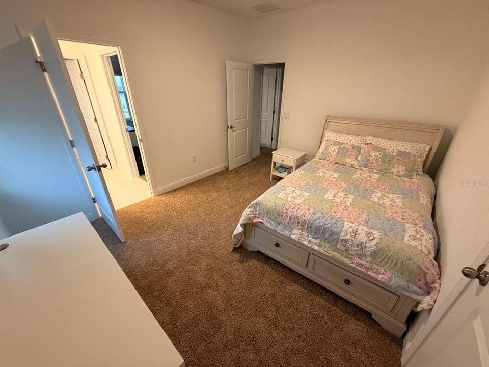 En Renta: $4,100 (4 camas, 3 baños, 2718 Pies cuadrados)