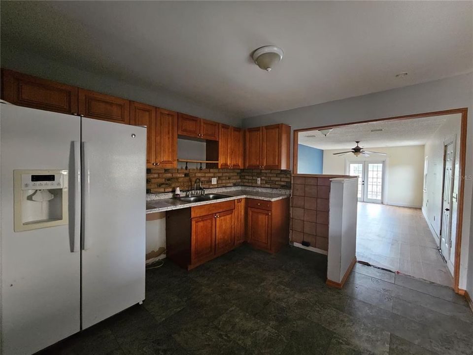En Venta: $261,000 (3 camas, 2 baños, 1470 Pies cuadrados)