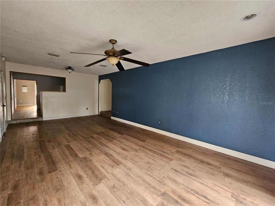 En Venta: $261,000 (3 camas, 2 baños, 1470 Pies cuadrados)