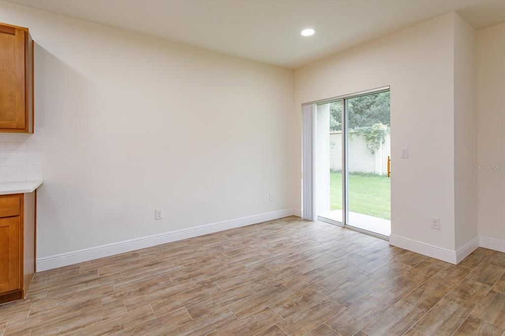 En Renta: $2,400 (3 camas, 2 baños, 1639 Pies cuadrados)