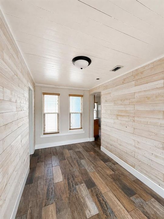 For Rent: $3,000 (3 beds, 2 baths, 1364 Square Feet)