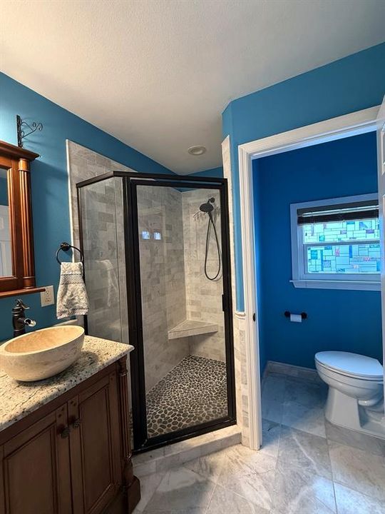 For Rent: $3,000 (3 beds, 2 baths, 1364 Square Feet)