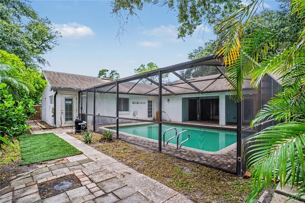 En Venta: $499,000 (4 camas, 3 baños, 2088 Pies cuadrados)