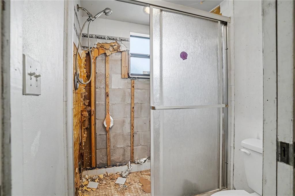 En Venta: $499,000 (4 camas, 3 baños, 2088 Pies cuadrados)