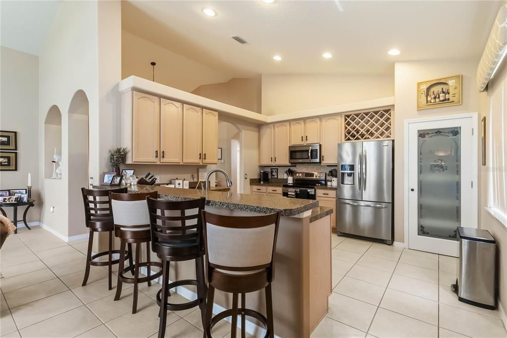 For Sale: $361,300 (3 beds, 2 baths, 1890 Square Feet)