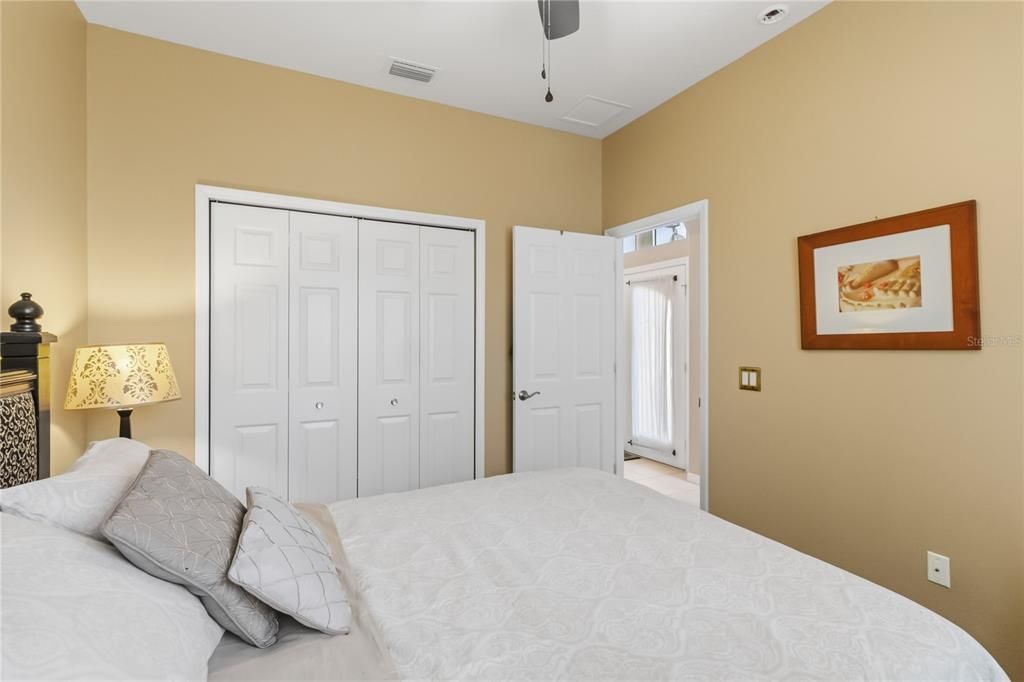 For Sale: $361,300 (3 beds, 2 baths, 1890 Square Feet)
