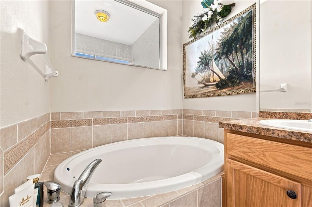 For Sale: $315,000 (3 beds, 2 baths, 1802 Square Feet)