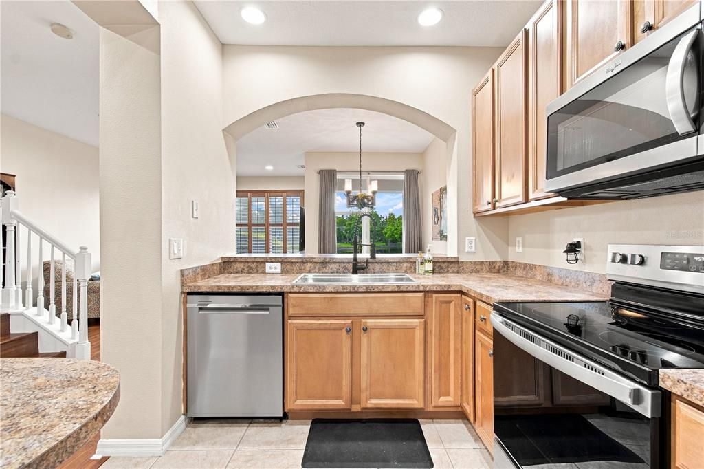For Sale: $315,000 (3 beds, 2 baths, 1802 Square Feet)