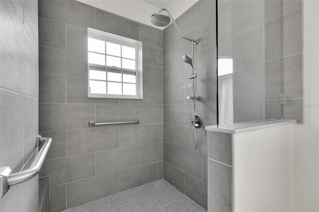 For Sale: $625,000 (3 beds, 2 baths, 3711 Square Feet)