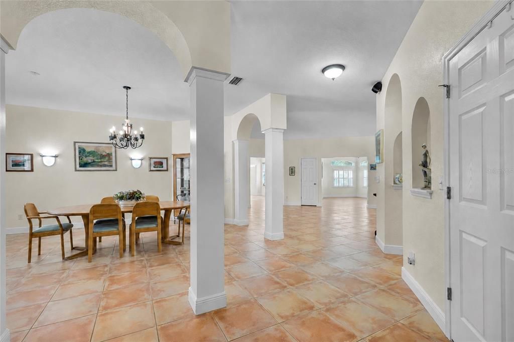 For Sale: $625,000 (3 beds, 2 baths, 3711 Square Feet)