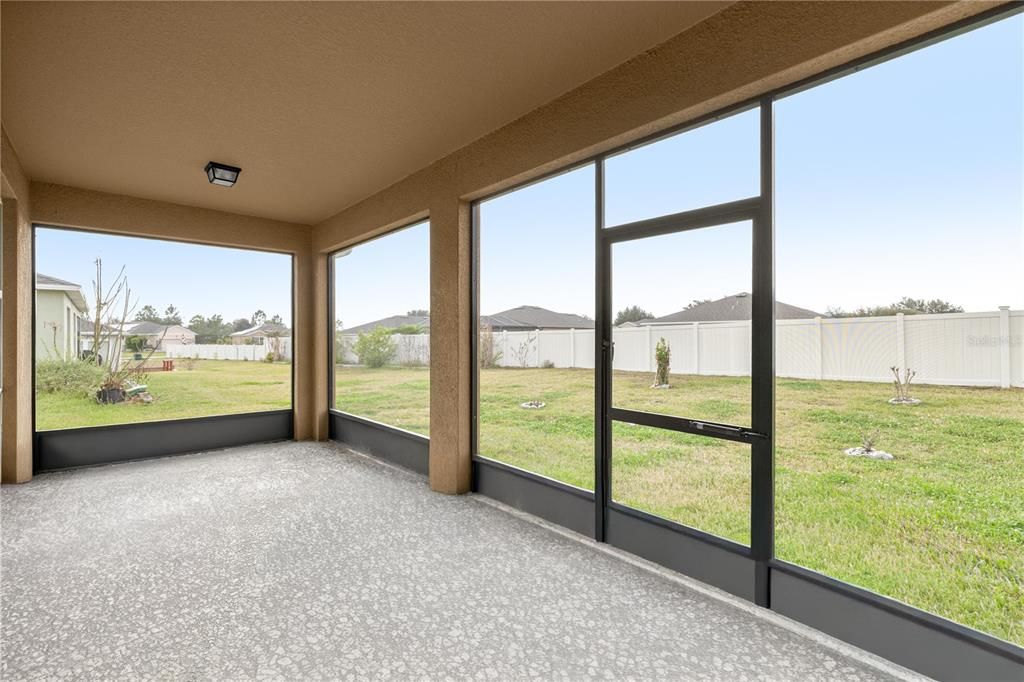For Sale: $320,000 (4 beds, 2 baths, 2041 Square Feet)