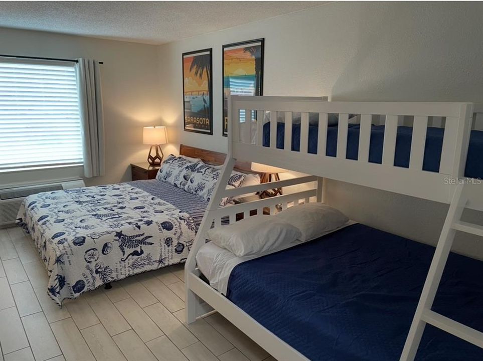 For Sale: $89,900 (1 beds, 1 baths, 312 Square Feet)
