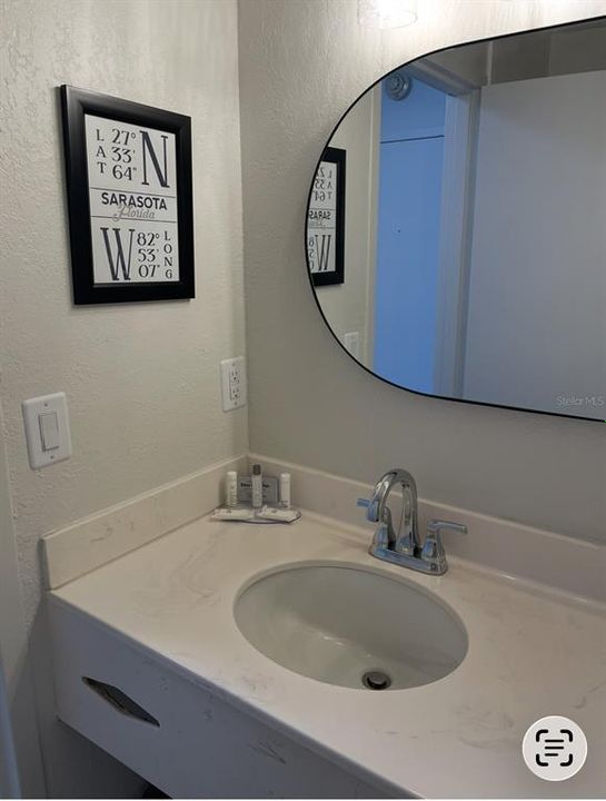 For Sale: $89,900 (1 beds, 1 baths, 312 Square Feet)