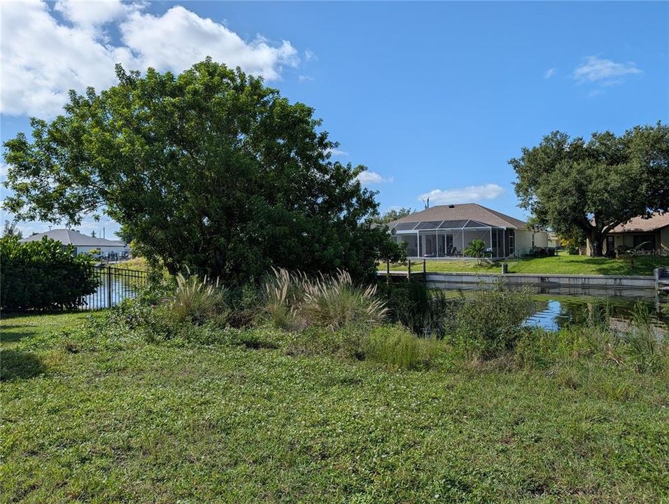 На продажу: $100,000 (0.23 acres)