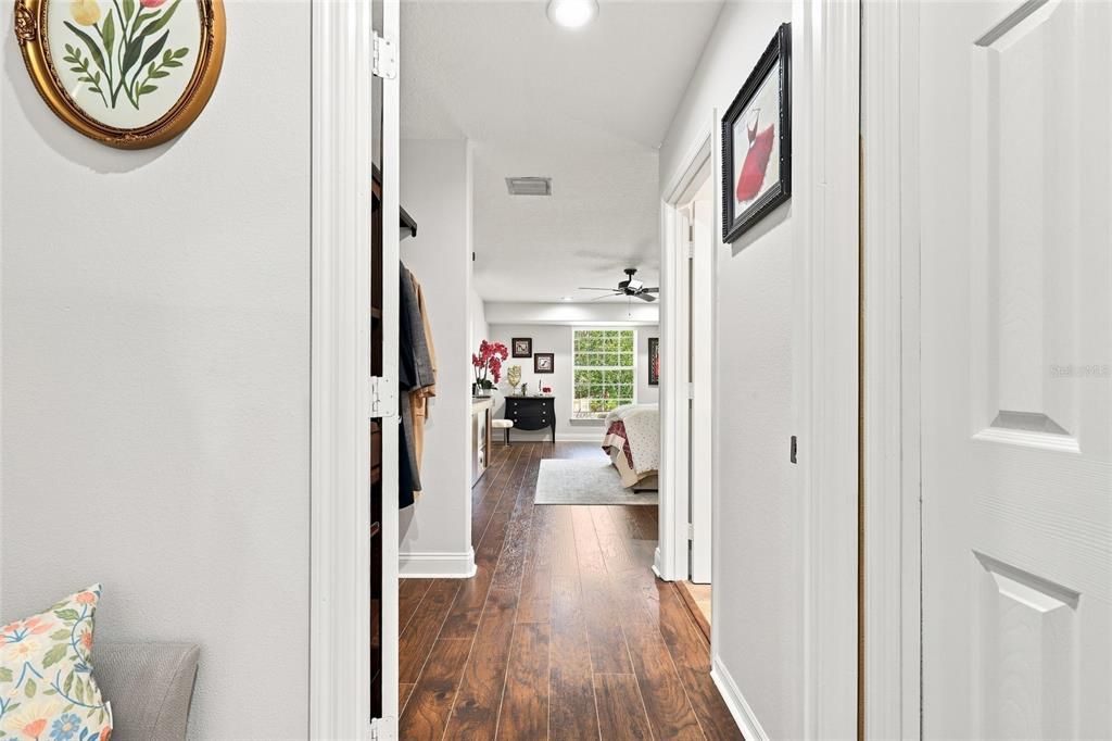 For Sale: $1,100,000 (4 beds, 4 baths, 3453 Square Feet)