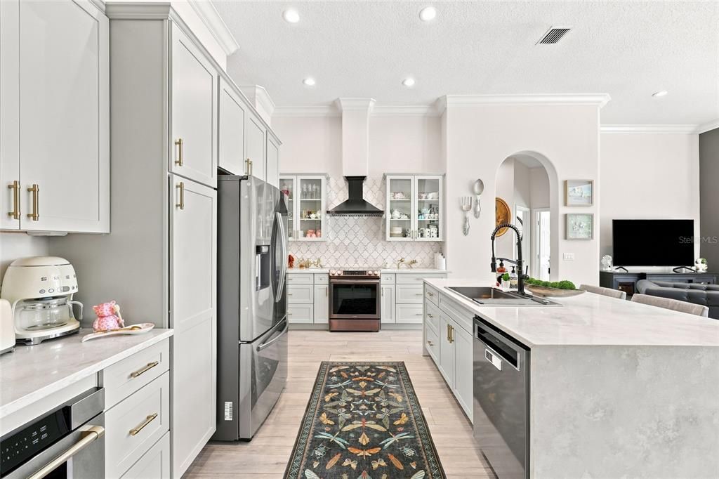 For Sale: $1,100,000 (4 beds, 4 baths, 3453 Square Feet)