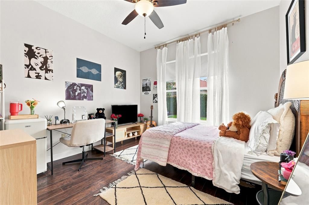 For Sale: $1,100,000 (4 beds, 4 baths, 3453 Square Feet)