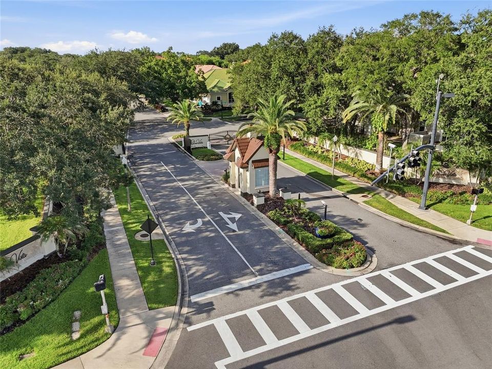 For Sale: $1,100,000 (4 beds, 4 baths, 3453 Square Feet)