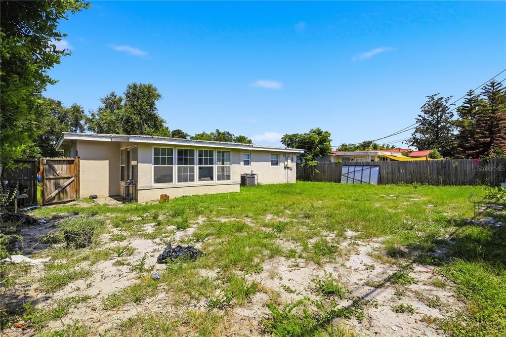 En Venta: $179,999 (3 camas, 2 baños, 912 Pies cuadrados)