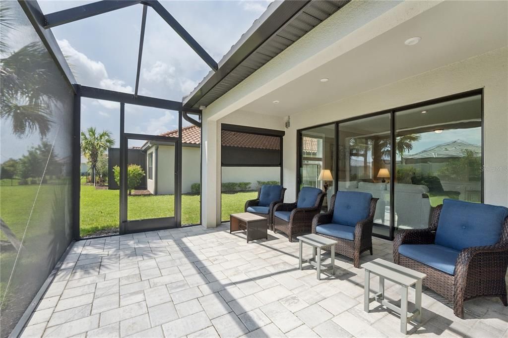 En Venta: $469,900 (2 camas, 2 baños, 1689 Pies cuadrados)