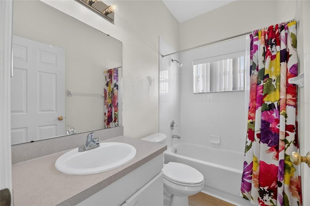 For Sale: $469,900 (4 beds, 3 baths, 2727 Square Feet)