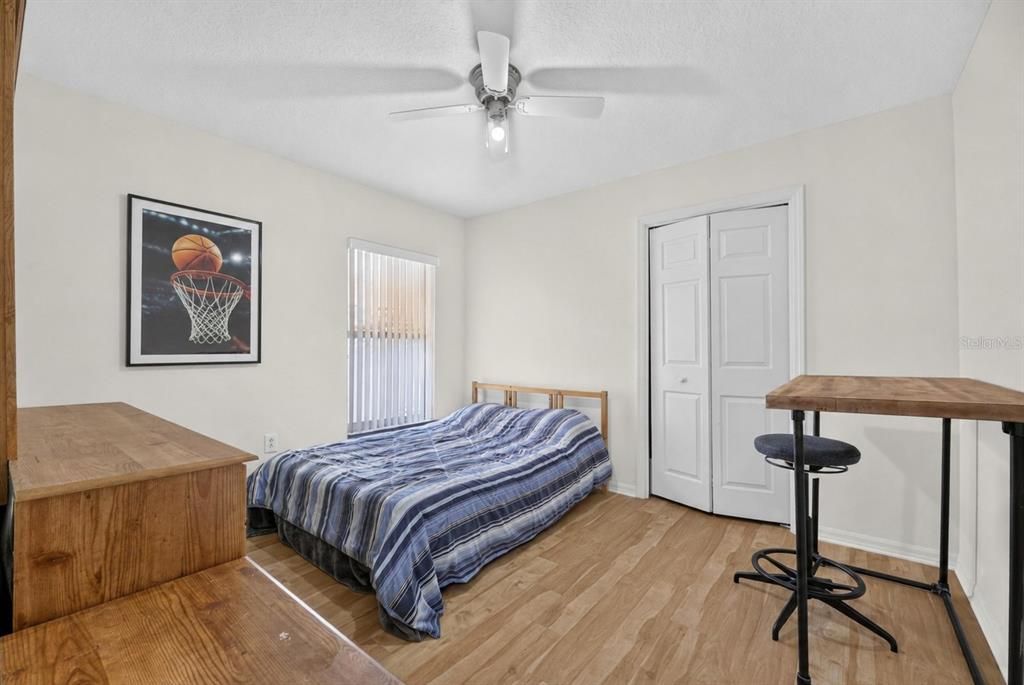 For Sale: $469,900 (4 beds, 3 baths, 2727 Square Feet)