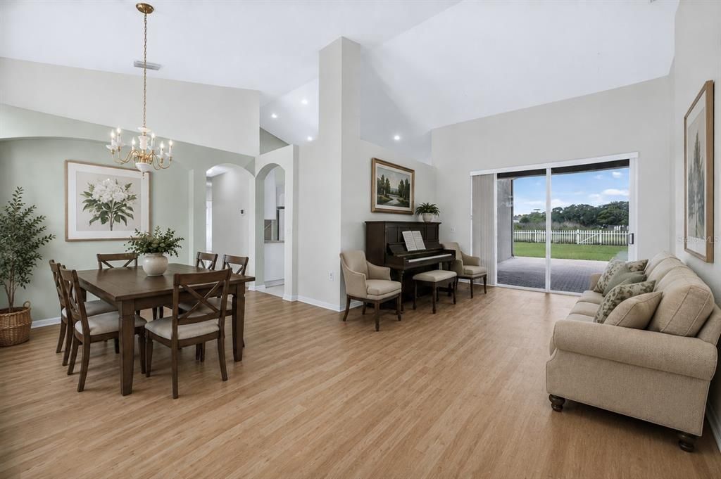 For Sale: $469,900 (4 beds, 3 baths, 2727 Square Feet)