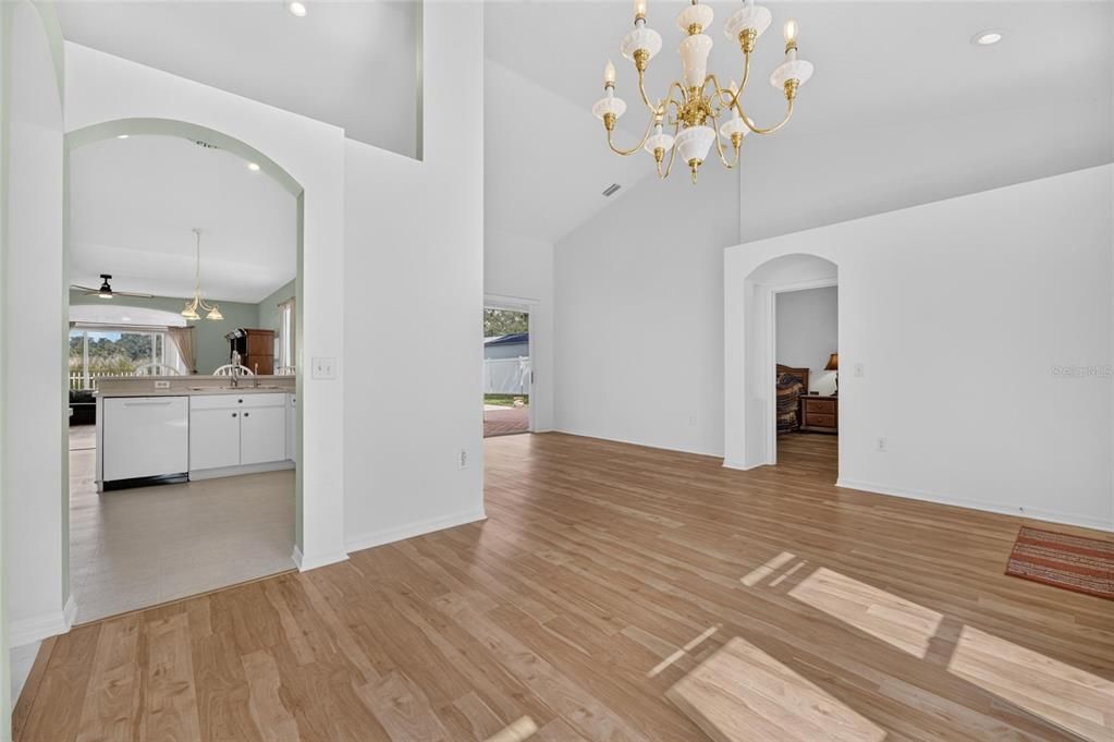 For Sale: $469,900 (4 beds, 3 baths, 2727 Square Feet)