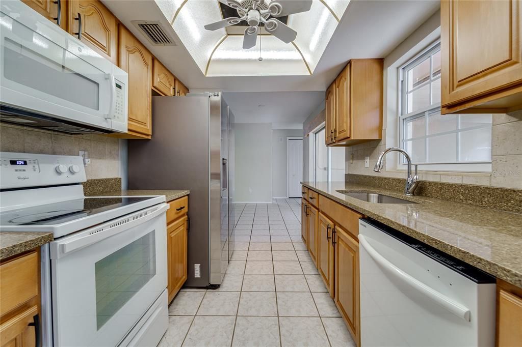 For Sale: $409,900 (3 beds, 2 baths, 1489 Square Feet)