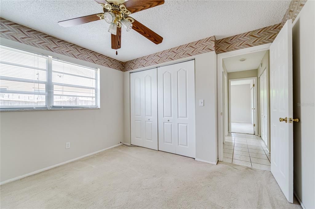 For Sale: $409,900 (3 beds, 2 baths, 1489 Square Feet)