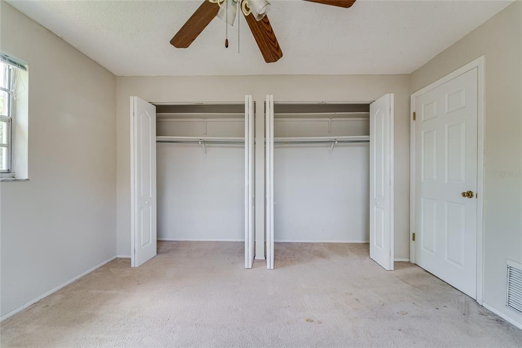 For Sale: $409,900 (3 beds, 2 baths, 1489 Square Feet)