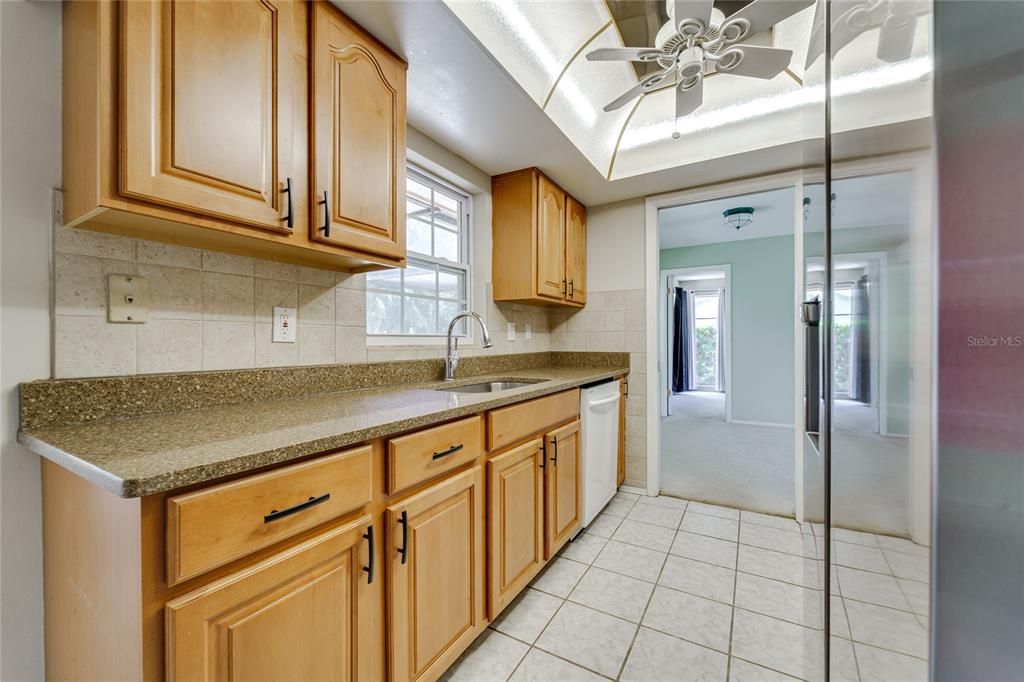 For Sale: $409,900 (3 beds, 2 baths, 1489 Square Feet)