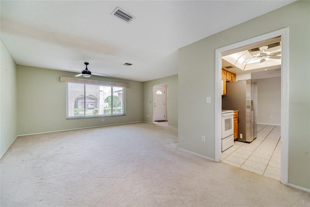For Sale: $409,900 (3 beds, 2 baths, 1489 Square Feet)