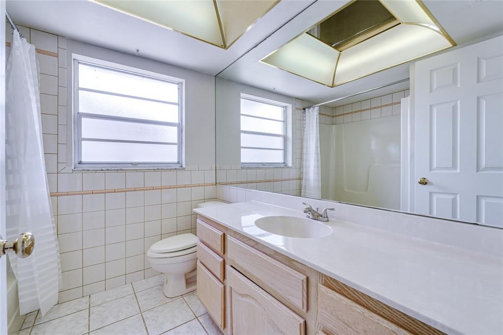For Sale: $409,900 (3 beds, 2 baths, 1489 Square Feet)