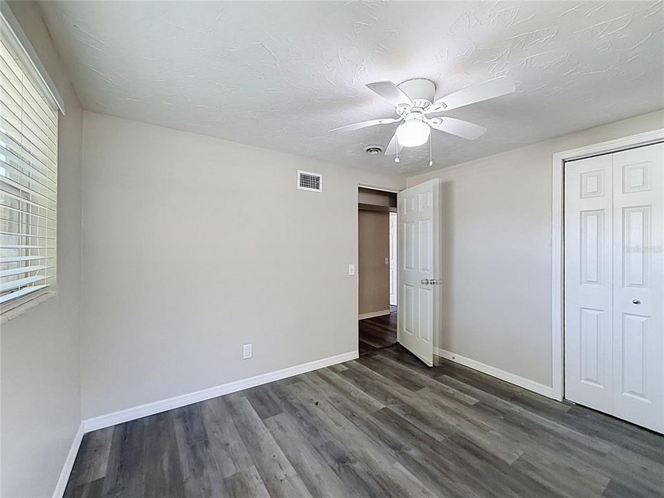 En Venta: $179,900 (4 camas, 1 baños, 1600 Pies cuadrados)