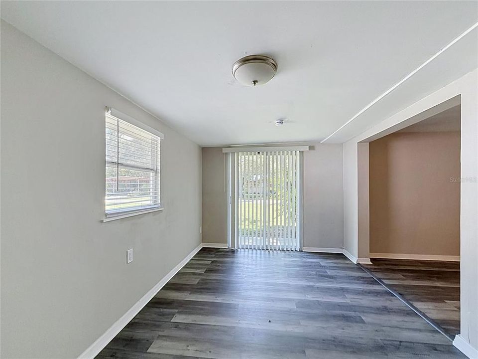 En Venta: $179,900 (4 camas, 1 baños, 1600 Pies cuadrados)