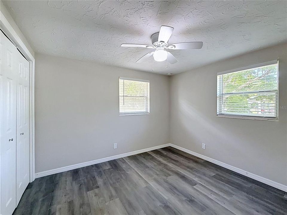 En Venta: $179,900 (4 camas, 1 baños, 1600 Pies cuadrados)
